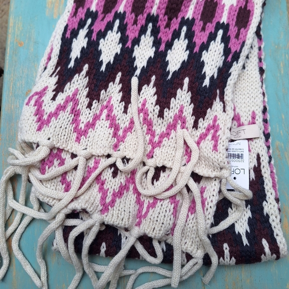 Scarf Hat Set Puff Ball Faux Fur Fringe Tassels Zig Zag Print Pink Knit Long NWT - Picture 5 of 16